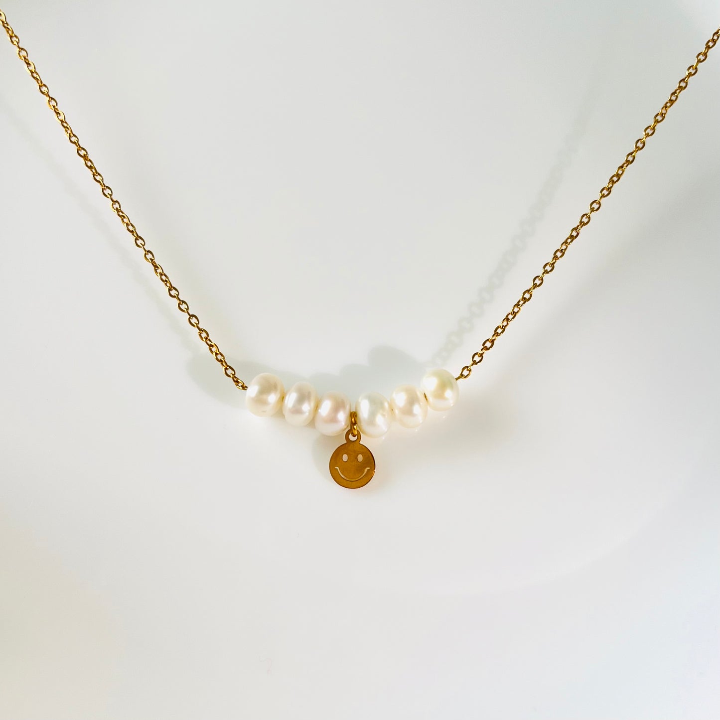 Natural Pearls Smile Necklace