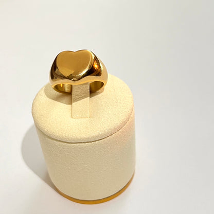 Bold heart designed Ring