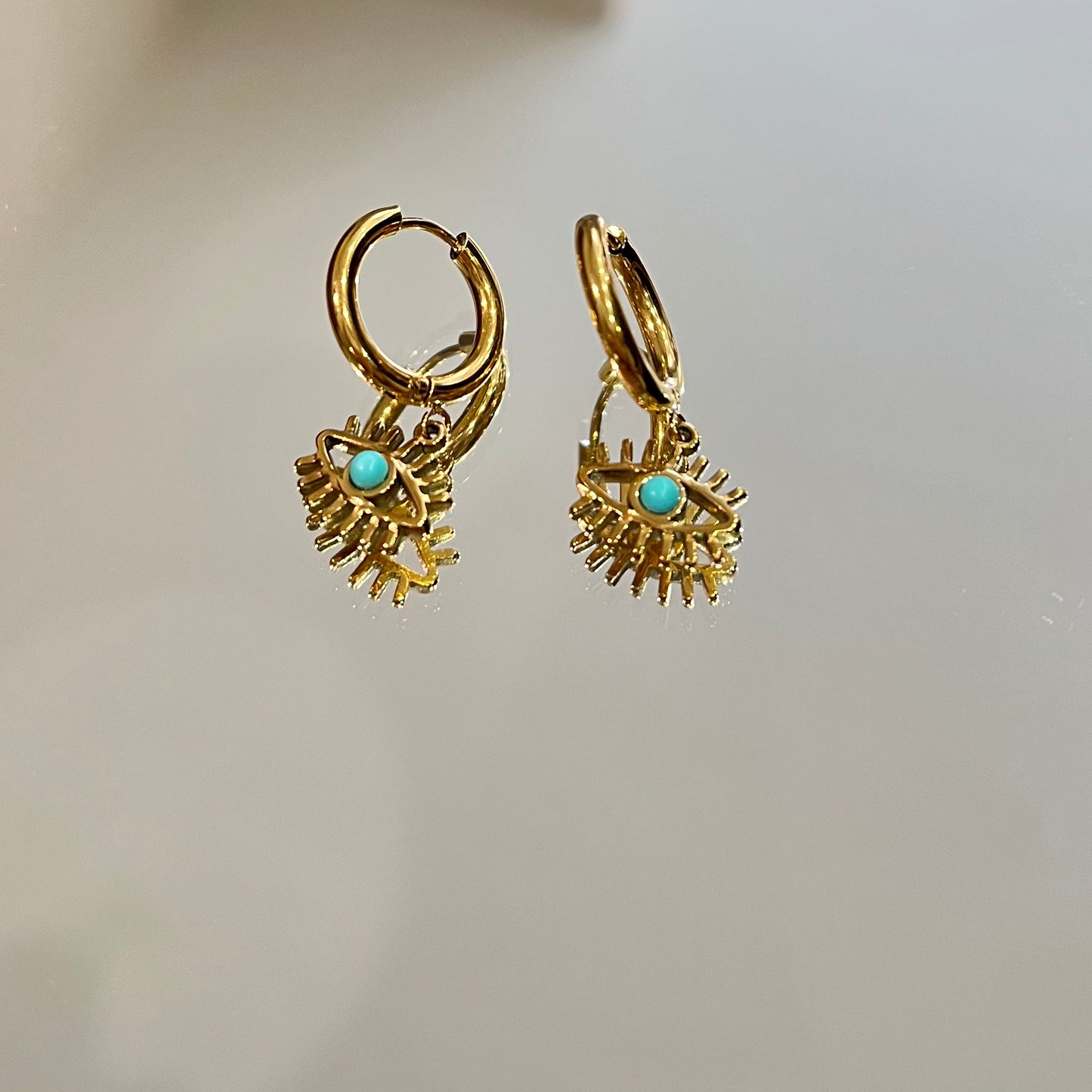 Gold plated stainless steel waterproof eye earrings