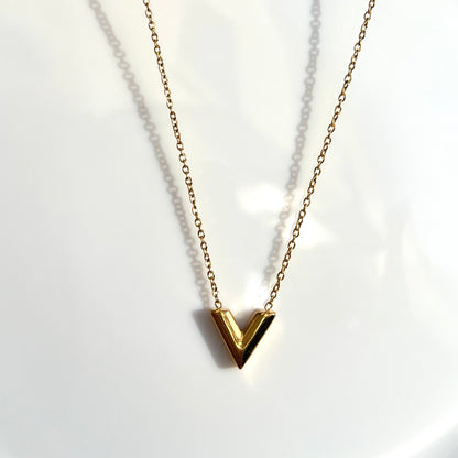 Gold-plated V letter necklace